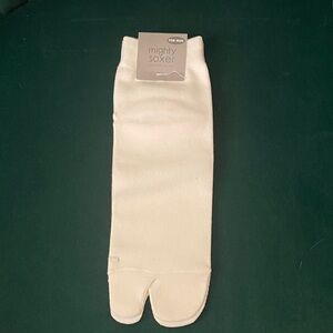 Pair of white Toe Socks